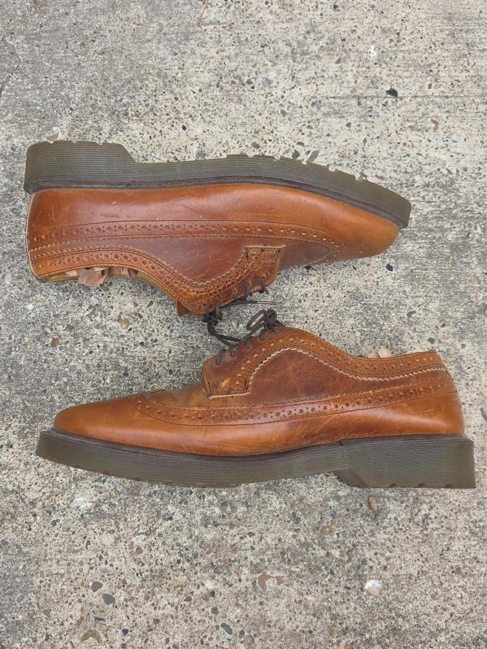 Dr. Martens Men's 3989 Oxford Shoes READ!